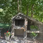Pretty Mountain View 2-bedroom Pyrenees Apartament