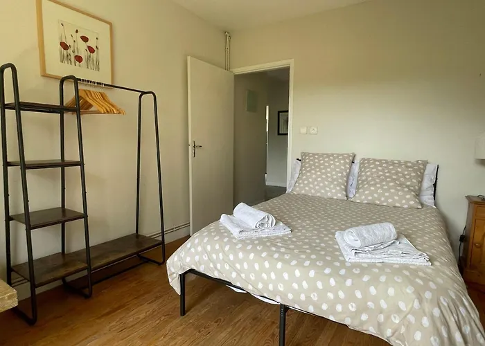 Pretty Mountain View 2-bedroom Pyrenees Saint-Béat