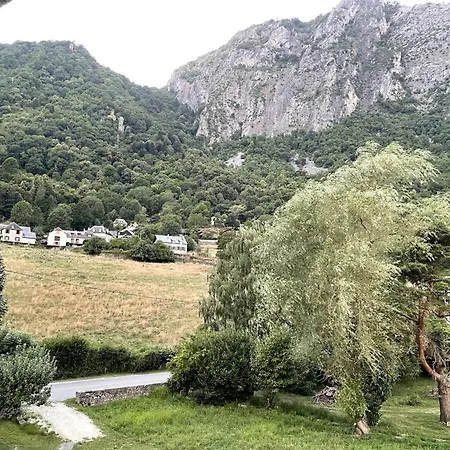 Апартаменты Pretty Mountain View 2-bedroom Pyrenees Saint-Beat