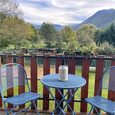 Апартаменты Pretty Mountain View 2-bedroom Pyrenees