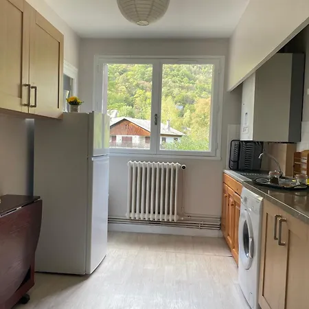 Pretty Mountain View 2-bedroom Pyrenees * Saint-Béat