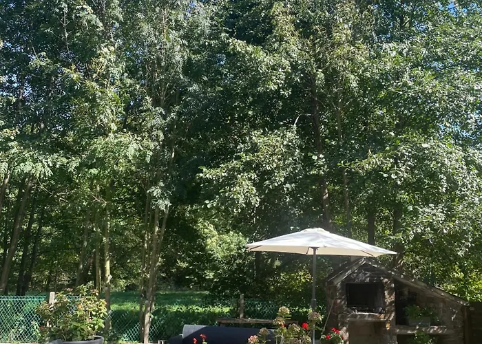 Pretty Mountain View 2-bedroom Pyrenees *